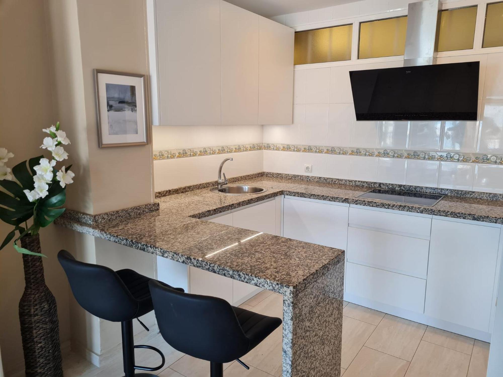 Fuengirola. Bonito Apartamento En Paseo Maritimo. Espectaculares Vistas Al Mar. Primera Linea Экстерьер фото